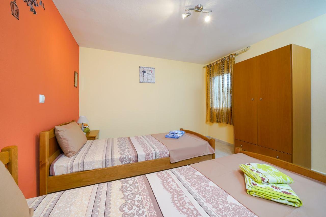 Thomas Apartments Скала-Маріон Екстер'єр фото